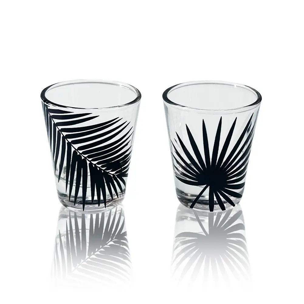 High-transparency soda-lime glass shot glasses with smooth rounded rims and thickened anti-tip base design